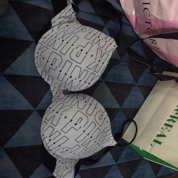 Pink bras x3 - Picture 7 of 9